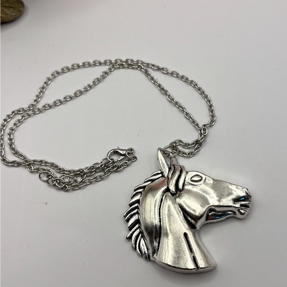 692-MTT Big Horse Silver Metal Color Head Pendant Necklace - Picture 5 of 9